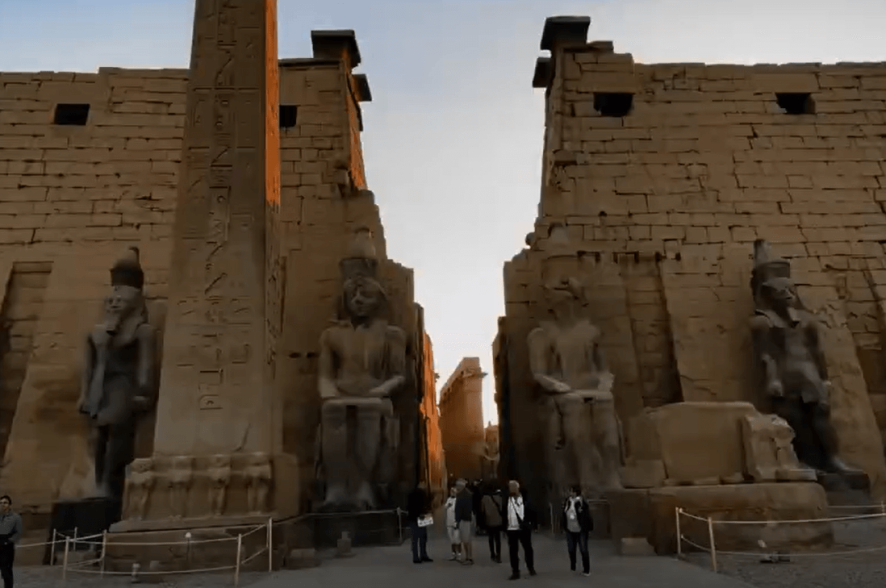 luxor temple 2